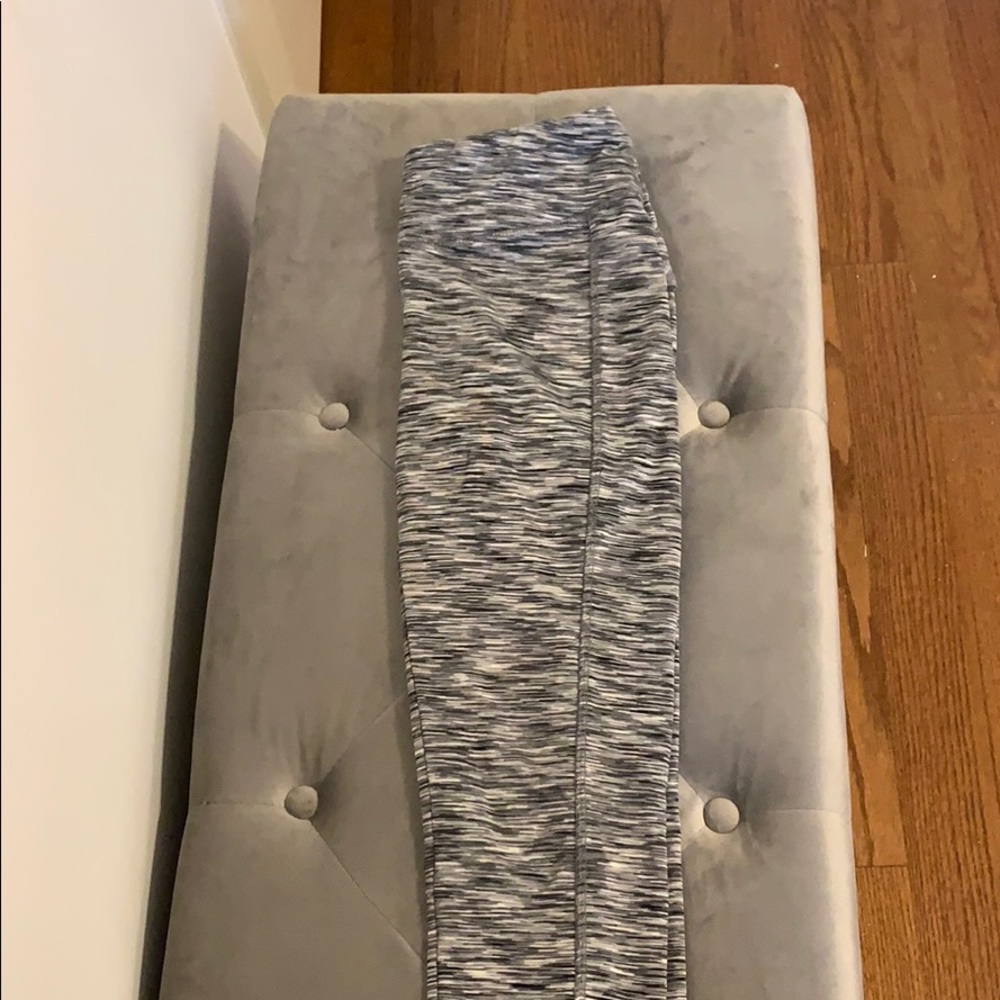 Danskin cropped leggings Size SMALL! $8